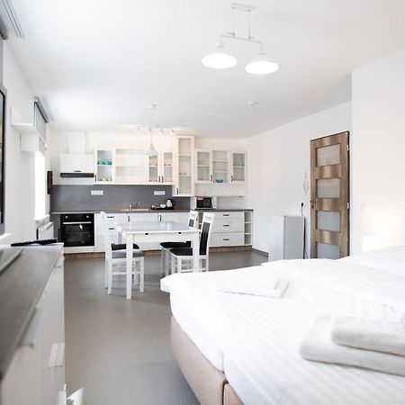 Amenity Apartmany Perná Exteriör bild