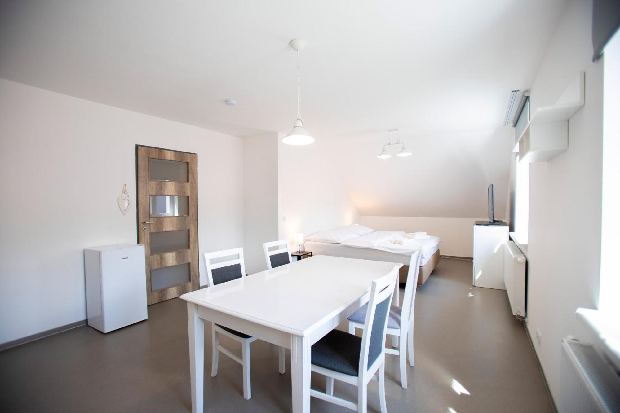 Amenity Apartmany Perná Exteriör bild